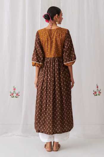 Myaara Printed Angarkha With Pant 