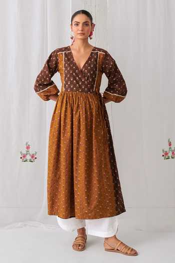 Myaara Printed Angarkha With Pant 
