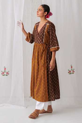 Buy_Myaara_Brown Cotton V-neck Printed Angarkha With Pant _Online_at_Aza_Fashions