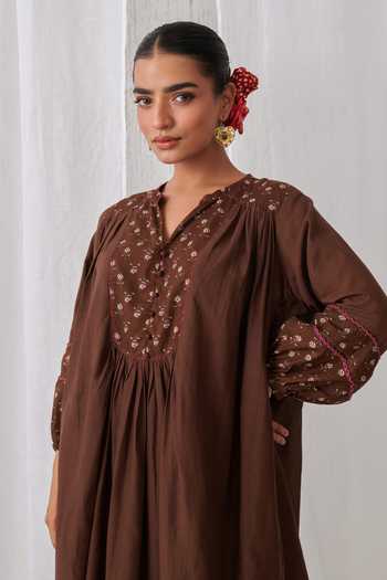 Myaara_Brown Cotton Split V-neck, Yes Gathered Printed Kurta With Pant _at_Aza_Fashions