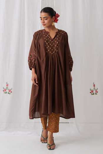 Buy_Myaara_Brown Cotton Split V-neck, Yes Gathered Printed Kurta With Pant 