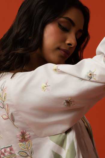 BO Tree_White Silk, Cotton Split V-neck Daisy Embroidered Kurta And Wide Leg Pant Set _at_Aza_Fashions