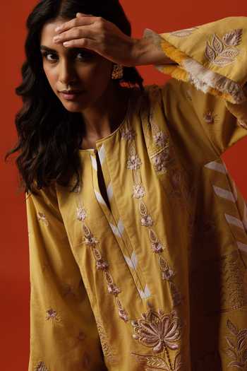 Buy_BO Tree_Yellow Cotton Split V-neck, Yes Aria Floral Embroidered Kurta And Pant Set _Online_at_Aza_Fashions