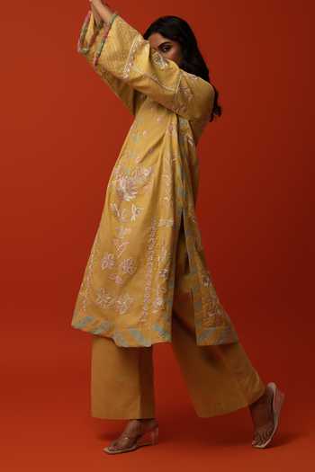 Buy_BO Tree_Yellow Cotton Round Neck, Yes Thea Embroidered Kurta And Pant Set _Online_at_Aza_Fashions
