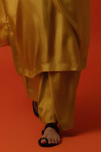 Shop BO Tree Yellow Silk, Cotton Split V-neck Caelia Floral Embroidered Kaftan Set Online at Aza Fashions Shop_BO Tree_Yellow Silk, Cotton Split V-neck Caelia Floral Embroidered Kaftan Set _Online_at_Aza_Fashions