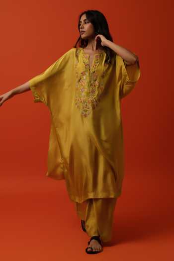 BO Tree Caelia Floral Embroidered Kaftan Set 
