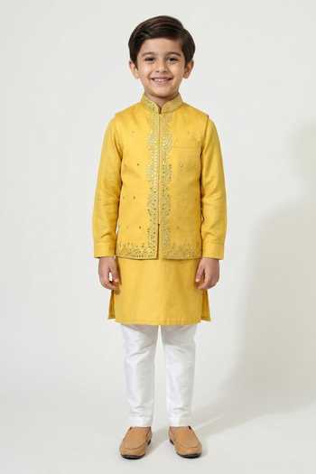 Chatenya Mittal Mirror Embroidered Bundi & Kurta Set For Kids