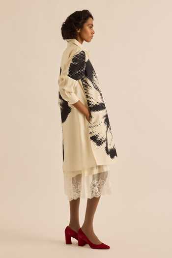 Kharakapas_Black Poplin Collared Neck Baccara Floral Print Shirt Dress _Online_at_Aza_Fashions