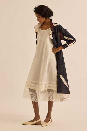 Kharakapas Off White Muslin Round Neck Aeris Lace Slip Dress Online at Aza Fashions Kharakapas_Off White Muslin Round Neck Aeris Lace Slip Dress _Online_at_Aza_Fashions