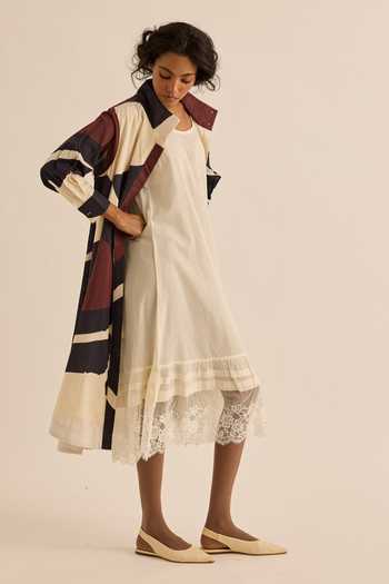 Buy Kharakapas Off White Muslin Round Neck Aeris Lace Slip Dress Online at Aza Fashions Buy_Kharakapas_Off White Muslin Round Neck Aeris Lace Slip Dress _Online_at_Aza_Fashions