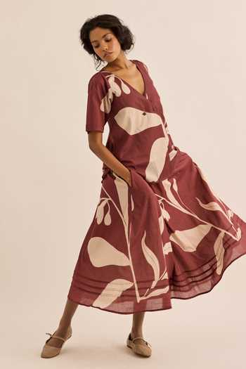 Buy_Kharakapas_Off White Muslin V-neck Nerine Sbold Abstract Floral Print Top _Online_at_Aza_Fashions