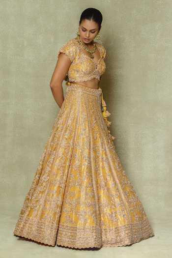 Buy_Vedant G_Yellow Tissue Sweetheart Neck Embroidered Lehenga Set _Online_at_Aza_Fashions