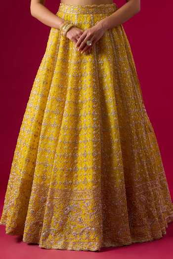 Vedant G Yellow Organza V-neck Cutdana Embroidered Lehenga Set Online at Aza Fashions Vedant G_Yellow Organza V-neck Cutdana Embroidered Lehenga Set _Online_at_Aza_Fashions