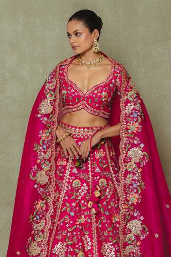 Vedant G Pink Organza Sweetheart Neck Embroidered Bridal Lehenga Set Online at Aza Fashions Vedant G_Pink Organza Sweetheart Neck Embroidered Bridal Lehenga Set _Online_at_Aza_Fashions