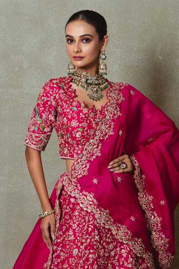 Vedant G Pink Organza Sweetheart Neck Rani Embroidered Bridal Lehenga Set Online at Aza Fashions Vedant G_Pink Organza Sweetheart Neck Rani Embroidered Bridal Lehenga Set _Online_at_Aza_Fashions