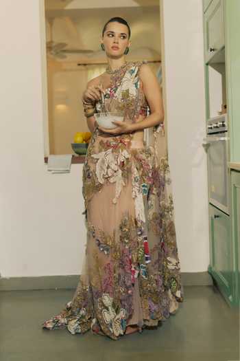 Varun Bahl Ethereal Blush Pre-Draped Saree With Blouse 