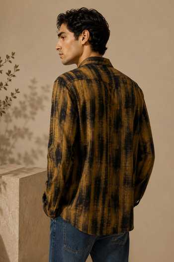 Mayank Modi - Men Smoked Honey & Peppercorn Sovereign Shirt 