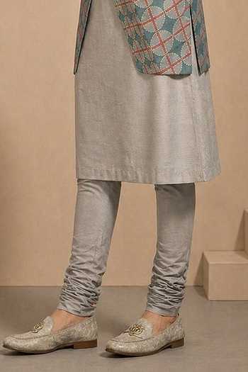 Mayank Modi - Men_Blue Muslin Double-layered Prism Kurta Set _Online_at_Aza_Fashions