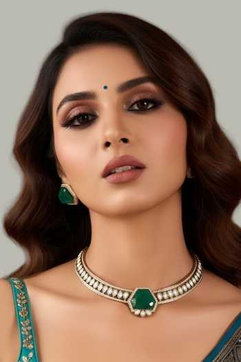 Auraa Trends Stone Embellished Choker Set 