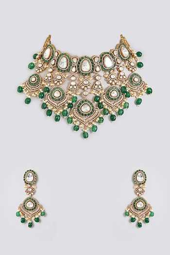 Shop Auraa Trends Green Kundan Choker Necklace Set Online at Aza Fashions Shop_Auraa Trends_Green Kundan Choker Necklace Set _Online_at_Aza_Fashions