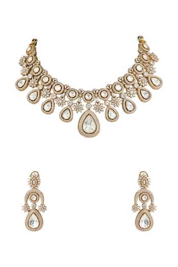 Shop_Auraa Trends_Gold Plated White Kundan Choker Necklace Set _Online_at_Aza_Fashions