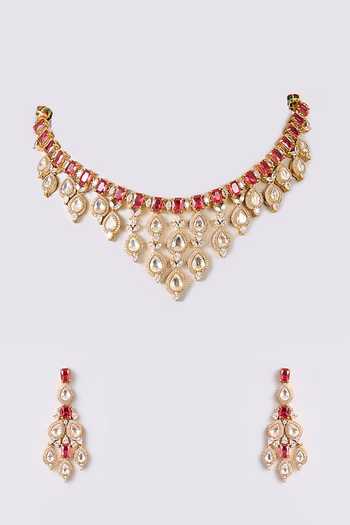 Auraa Trends Red Stone Kundan Choker Necklace Set at Aza Fashions Auraa Trends_Red Stone Kundan Choker Necklace Set _at_Aza_Fashions