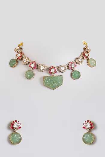 Auraa Trends Kundan Embellished Choker Necklace Set 