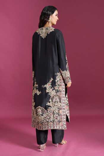 Anamika Khanna Floral Embroidered Kurta Set 