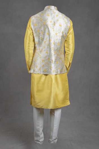 Rng Safawala Floral Print Bundi & Kurta Set For Kids