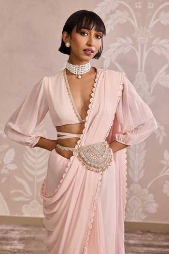 Ridhi Mehra Pink Georgette V-neck Placement Embroidered Saree With Blouse Online at Aza Fashions Ridhi Mehra_Pink Georgette V-neck Placement Embroidered Saree With Blouse _Online_at_Aza_Fashions