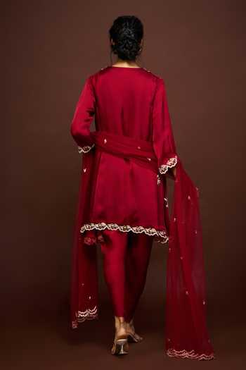 Issa Studio By Chetana & Swathi Reeva Embroidered Kurta Set 