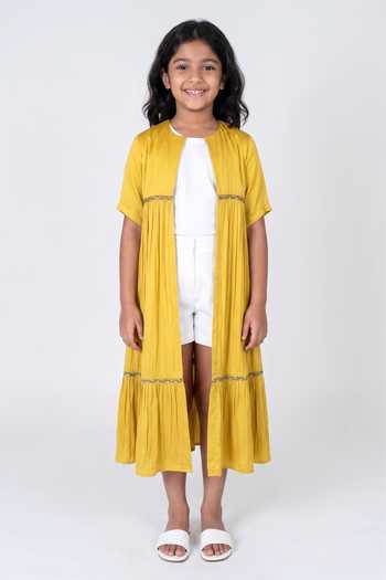 Neora By Nehal Chopra Pleated Solid Cape For Kids