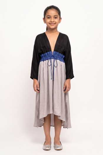 Neora By Nehal Chopra Color Blocked High-Low Cape For Kids