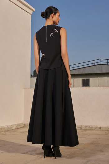 Shop Shahin Mannan Black Crepe Embroidery Round Neck Gentle Garden Overlay at Aza Fashions Shop_Shahin Mannan_Black Crepe Embroidery Round Neck Gentle Garden Overlay _at_Aza_Fashions
