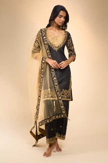 Samyukta Singhania Contrast Embroidered Yoke Kurta Set 
