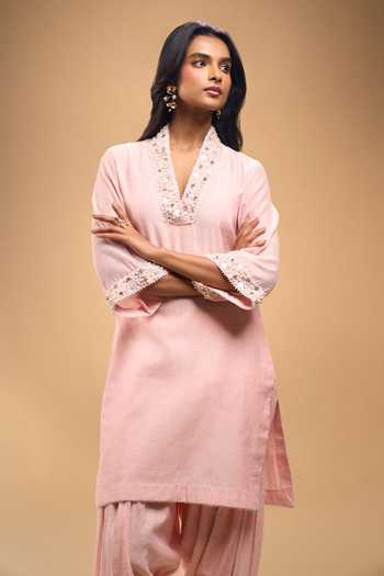 Samyukta Singhania Pink Chanderi V-neck Embroidered Kurta And Salwar Set at Aza Fashions Samyukta Singhania_Pink Chanderi V-neck Embroidered Kurta And Salwar Set _at_Aza_Fashions