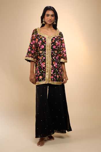 Buy Samyukta Singhania Black Net Square Neck Machine Embroidered Floral Kurta Set With Dupatta Online at Aza Fashions Buy_Samyukta Singhania_Black Net Square Neck Machine Embroidered Floral Kurta Set With Dupatta _Online_at_Aza_Fashions