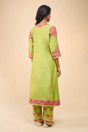 Samyukta Singhania Contrast Embroidered Kurta Set 