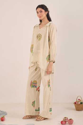 Shivani Bhargava Cream Cotton V-neck Gulposh Raglan Sleeve Shirt And Pant Set Online at Aza Fashions Shivani Bhargava_Cream Cotton V-neck Gulposh Raglan Sleeve Shirt And Pant Set _Online_at_Aza_Fashions