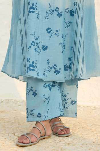 Buy Vaayu Sky Blue Cotton, Muslin Round Neck, Yes Floral Print Kurta And Pant Set Online at Aza Fashions Buy_Vaayu_Sky Blue Cotton, Muslin Round Neck, Yes Floral Print Kurta And Pant Set _Online_at_Aza_Fashions