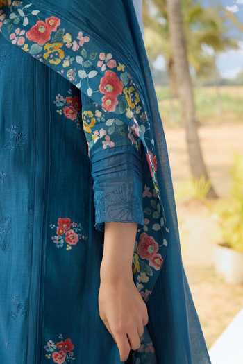 Buy Vaayu Sapphire Cotton, Muslin Round Neck Thread Embroidered Kurta Set Online at Aza Fashions Buy_Vaayu_Sapphire Cotton, Muslin Round Neck Thread Embroidered Kurta Set _Online_at_Aza_Fashions