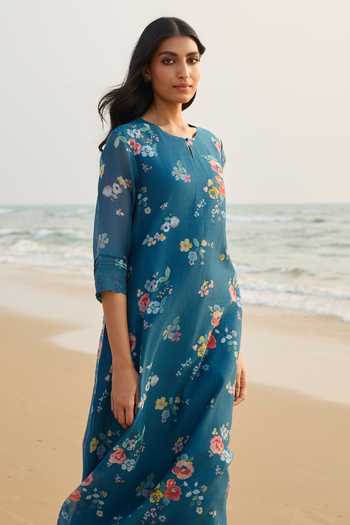 Vaayu Sapphire Muslin, Cotton Round Neck Floral Print Kurta And Pant Set Online at Aza Fashions Vaayu_Sapphire Muslin, Cotton Round Neck Floral Print Kurta And Pant Set _Online_at_Aza_Fashions