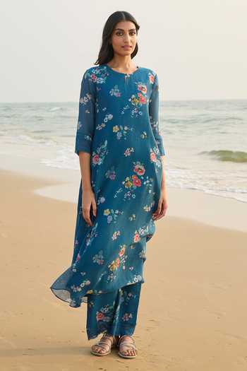 Shop Vaayu Sapphire Muslin, Cotton Round Neck Floral Print Kurta And Pant Set Online at Aza Fashions Shop_Vaayu_Sapphire Muslin, Cotton Round Neck Floral Print Kurta And Pant Set _Online_at_Aza_Fashions