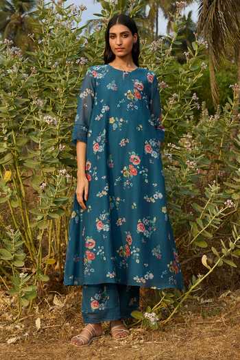 Vaayu Sapphire Floral Print Kurta & Pant Set 