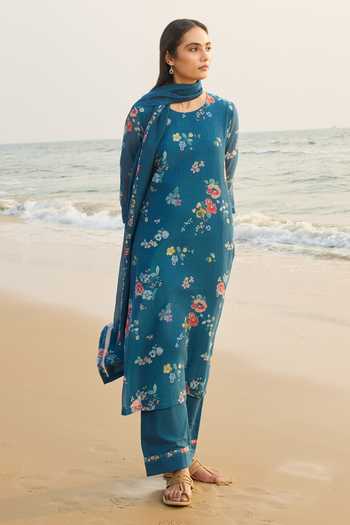 Vaayu Sapphire Floral Print Kurta Set 