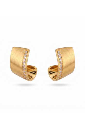 Prata Gilded Curve Stud Earrings