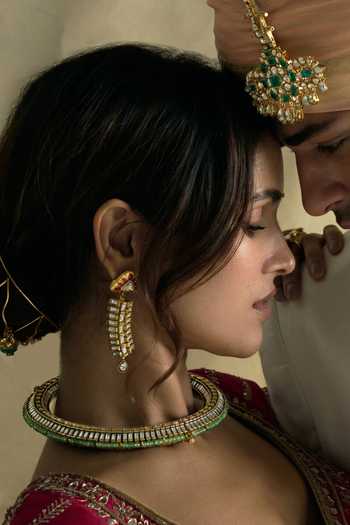 Buy_Preeti Mohan_Green Tanvi Kundan Choker Necklace Set _Online_at_Aza_Fashions