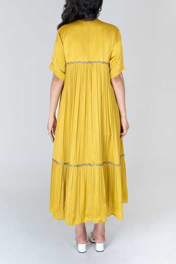 Neora By Nehal Chopra Pleated Solid Cape For Kids