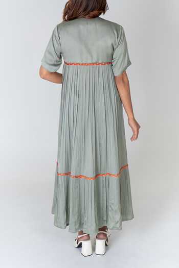 Neora By Nehal Chopra Solid Pleated Cape For Kids