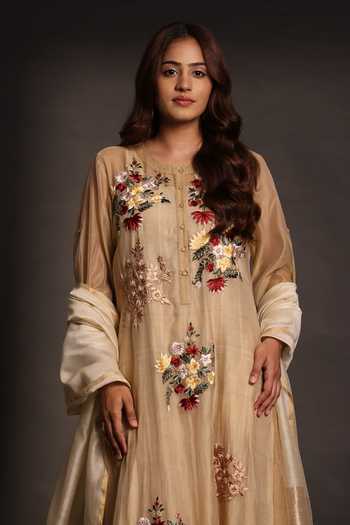 Prama By Pratima Pandey Beige Silk, Chanderi Round Neck, Yes Floral Embroidered Kurta And Pant Set Online at Aza Fashions Prama By Pratima Pandey_Beige Silk, Chanderi Round Neck, Yes Floral Embroidered Kurta And Pant Set _Online_at_Aza_Fashions